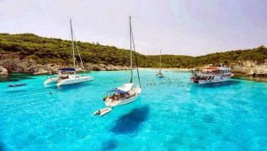 Η άνοιξη είναι εδώ..το καλοκαίρι έρχεται ..οπότε δείτε και ετοιμαστείτε για τις 10 πιο όμορφες παραλίες της Ελλάδας, σύμφωνα με τους Αμερικάνους [εικόνες]