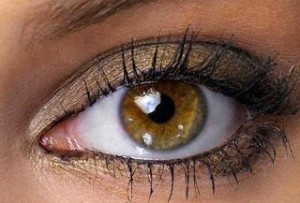 Εσύ το ήξερες; Γιατί οι άνθρωποι έχουν καστανοπράσινα μάτια και τι σημαίνει;;;