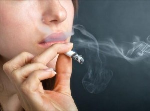 Μύθος ότι το τσιγάρο κόβει την όρεξη