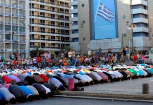 Ελληνική ιθαγένεια για 200.000 παιδιά-μετανάστες 2ης γενιάς - Σε λίγα χρόνια έρχεται και το μουσουλμανικό κόμμα