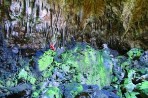 ΣΥΓΚΛΟΝΙΣΤΙΚΟ ταξίδι στο ΜΥΣΤΗΡΙΩΔΕΣ σπήλαιο των επτά παρθένων στην Κάλυμνο – ο θρύλος και τα σημερινά μυστικά στα έγκατα της γης (ΒΙΝΤΕΟ)