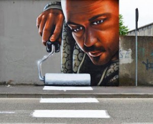 ΕΝΤΥΠΩΣΙΑΚΟ: Έξυπνα γκράφιτι που αλληλεπιδρούν με το αστικό περιβάλλον