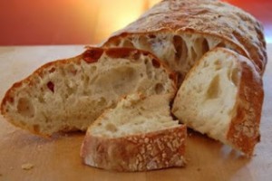 ΦΟΒΕΡΟ! Πώς να διατηρήσεις για περισσότερο καιρό φρέσκο το ψωμί