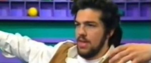 Ο 20χρονος και μουσάτος Τσίπρας σε εκπομπή του 1995 (VIDEO)