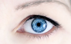 4 ασκήσεις για να βελτιώσετε την όρασή σας & να ξεκουράσετε τα μάτια σας!