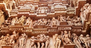 Οι εντυπωσιακοί ναοί του σeξ στην Ινδία