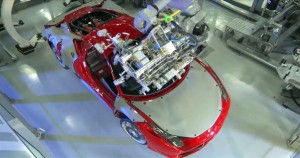 Δείτε πώς κατασκευάζεται μία Ferrari σ” ένα εκπληκτικό βίντεο!