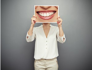 6 και 1 συμβουλές για να μην τρίζετε τα δόντια σας