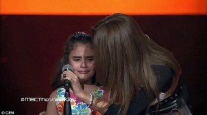 «The Voice Kids»: Κοριτσάκι από τη Συρία λυγίζει, όταν τραγουδά για την ειρήνη (ΒΙΝΤΕΟ)
