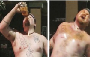 Ήπιε ένα μπουκάλι ουίσκι σε 30 δευτερόλεπτα και τον ψέκασαν με σπρέι πιπεριού – Δείτε το αποτέλεσμα! (ΒΙΝΤΕΟ)
