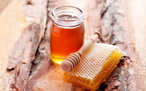 Ποια ανθεκτικά μικρόβια καταπολεμά το μέλι