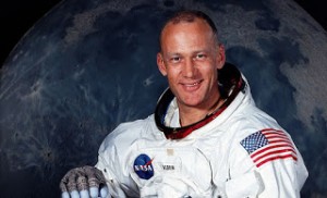 Δήλωση σοκ από αστροναύτη του Apollo 11: Έχω δει εξωγήινους