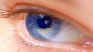 Κριθαράκι στο μάτι: Τρόποι σπιτικής αντιμετώπισης και πρόληψης