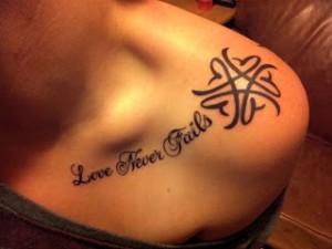 Δεν θα πιστεύετε από τι σας προστατεύουν τα τατουάζ