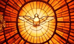 Γιορτή Αγίου Πνεύματος: Έθιμα και παραδόσεις