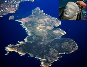 Το ακατοίκητο νησί των Κυκλάδων με τους άγνωστους αρχαιολογικούς θησαυρούς που προσπάθησε να ανταγωνιστεί τη Δήλο σε πλούτο και ιερά.
