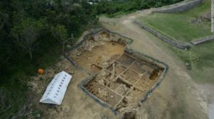 Οι αρχαιολόγοι δεν μπορούν να εξηγήσουν πώς έφτασαν εκεί Μυστήριο στην Ιαπωνία: Βρέθηκαν ρωμαϊκά νομίσματα σε πύργο του 13ου αιώνα