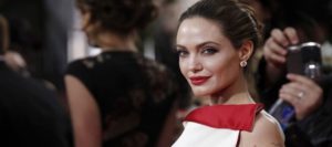 Σοκαριστική αποκάλυψη για την Angelina Jolie! Έπαιρνε μέρος σε όργια σε σέξ κλάμπ του Hollywood