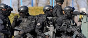 Η Σερβία ετοιμάζεται για «ασύμμετρες» απειλές εκ της Δύσεως μετά την άρνηση ένταξής της στο ΝΑΤΟ