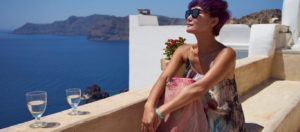 Η Ελβετία ανταμείβει Έλληνα ξενοδόχο για την παροχή φροντίδας σε τουρίστρια με προβλήματα υγείας (φωτό)