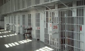 Συνέλαβαν Έλληνα τραγουδιστή στις ΗΠΑ! Στο κελί με άλλα 6 άτομα…