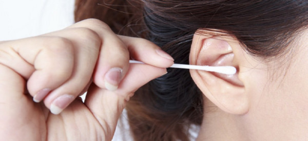 Προσοχή με τις μπατονέτες– Πώς αλλιώς να καθαρίσετε τα αυτιά σας με ασφάλεια
