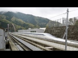 Tο μαγνητικό τρένο της Ιαπωνίας που σπάει τα ρεκόρ ταχύτητας το ένα μετά το άλλο (βίντεο)