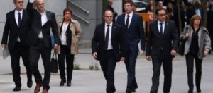 Απίστευτες καταγγελίες από δικηγόρο για τους 8 Καταλανούς συλληφθέντες: «Κακοποιηθήκαν - Δύο ήταν γυμνοί»!