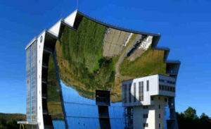 Ο μεγαλύτερος «ηλιακός φούρνος» είναι στο Odeillo στα Ανατολικά Πυρηναία