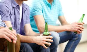 Το αλκοόλ στους εφήβους οδηγεί σε μειωμένη νευρογνωστική ικανότητα