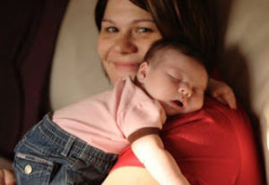 Τενοντίτιδα: Επώδυνη η αγκαλιά του μωρού για τους νέους γονείς;