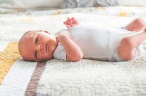 Τα 7 αντικείμενα που χρειάζεστε για την πρώτη σας εβδομάδα με το μωρό
