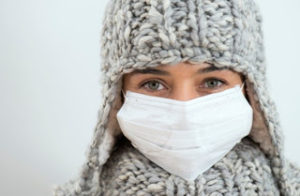 Η γρίπη μεταδίδεται και με την απλή αναπνοή - Τι λένε οι επιστήμονες
