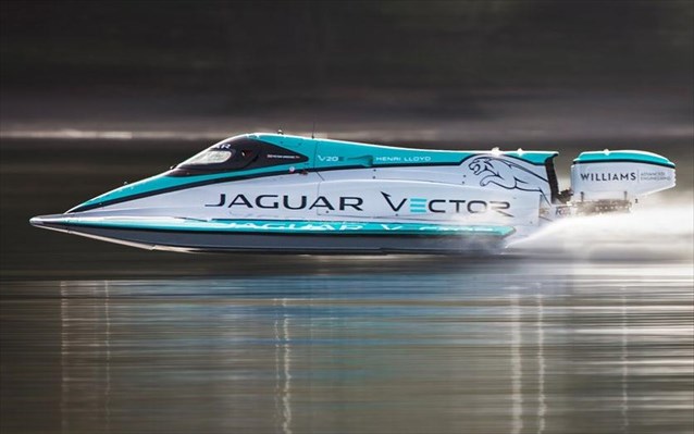 Παγκόσμιο ρεκόρ ταχύτητας ηλεκτρικού σκάφους στο νερό από τη Jaguar Vector Racing