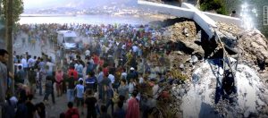 Μυτιλήνη: Γκρέμισαν το Σταυρό που ενοχλούσε τους μουσουλμάνους που έκαναν το μπάνιο τους!