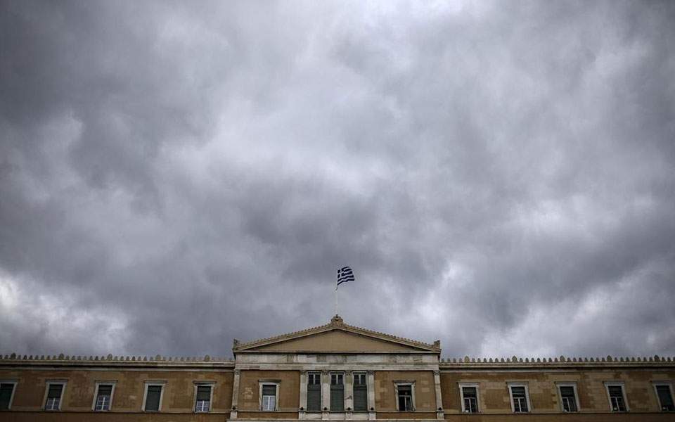 CNBC: Κίνδυνος για τη χρηματοδότηση της Ελλάδας καθώς οι μεταρρυθμίσεις καθυστερούν