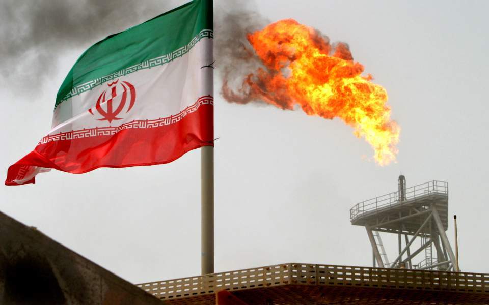 Κριτική Τεχεράνης στην Ελλάδα επειδή δεν αγοράζει ιρανικό πετρέλαιο