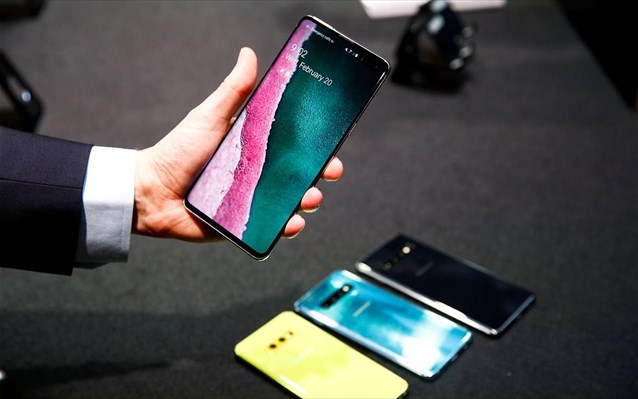 Η Samsung σχεδιάζει το smartphone του αύριο με την κάμερα «μέσα» στην οθόνη