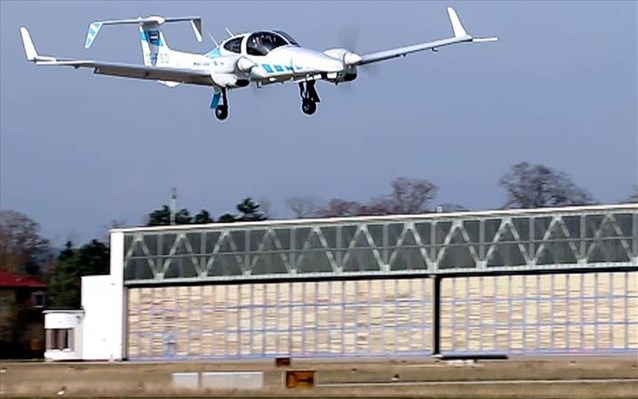 Σύστημα αυτόματης προσγείωσης αεροσκαφών σε μικρά αεροδρόμια