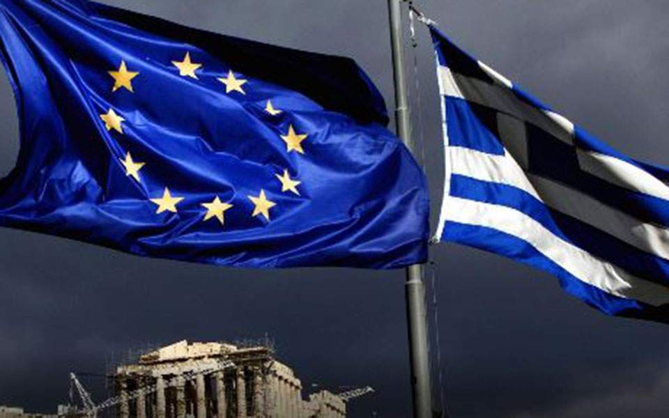 Απαισιόδοξοι για το μέλλον της ΕΕ παραμένουν οι Ελληνες