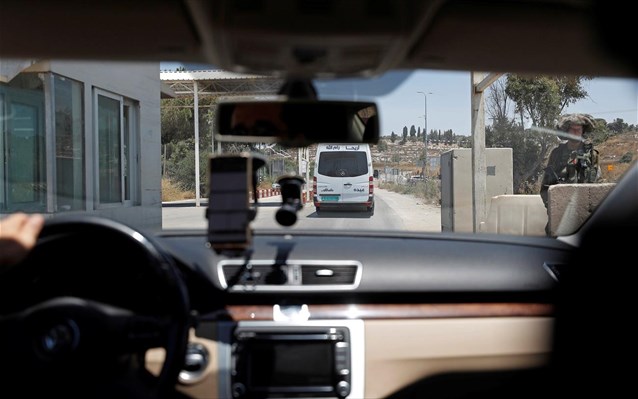 Παλαιστινιακή εφαρμογή για την αποφυγή της κίνησης στα ισραηλινά σημεία ελέγχου