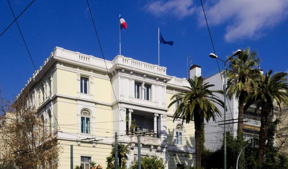 Αλλαγή φρουράς σε «κομβικές» πρεσβείες στην Αθήνα