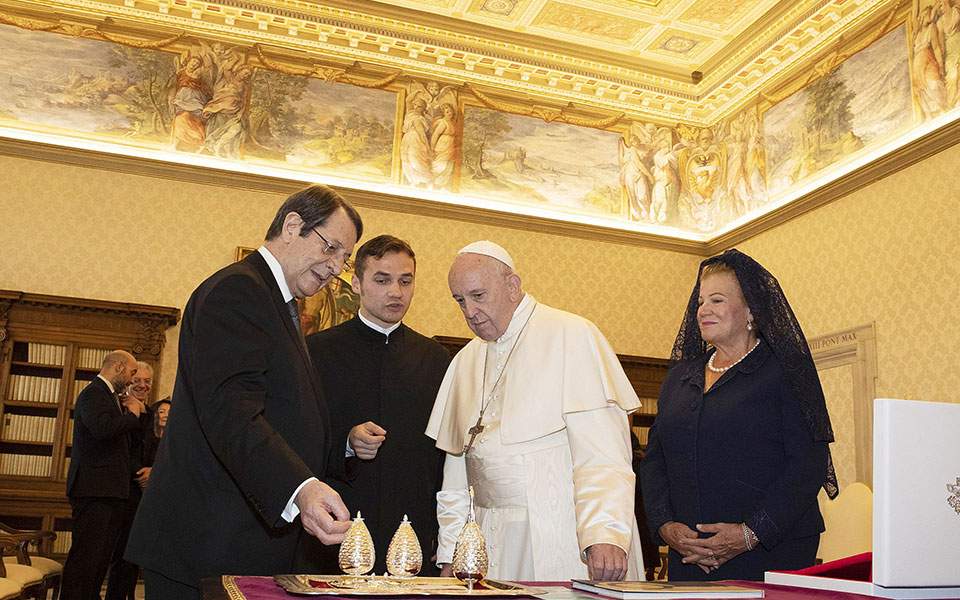 Την Κύπρο θα επισκεφθεί ο Πάπας Φραγκίσκος κατόπιν πρόσκλησης Αναστασιάδη