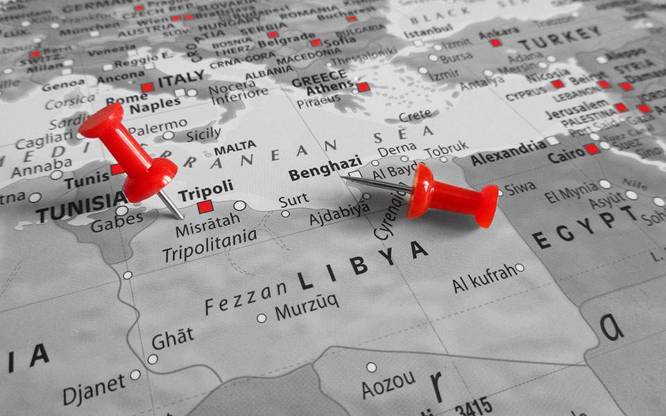 Διπλωματικό «πόκερ» για τη Λιβύη